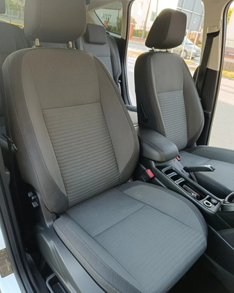 Ford C-MAX cena 33999 przebieg: 163000, rok produkcji 2017 z Pieńsk małe 277